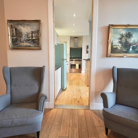 Spacious 2 Bed Apt Next To Royal Mile & Waverley EDI Exterior foto
