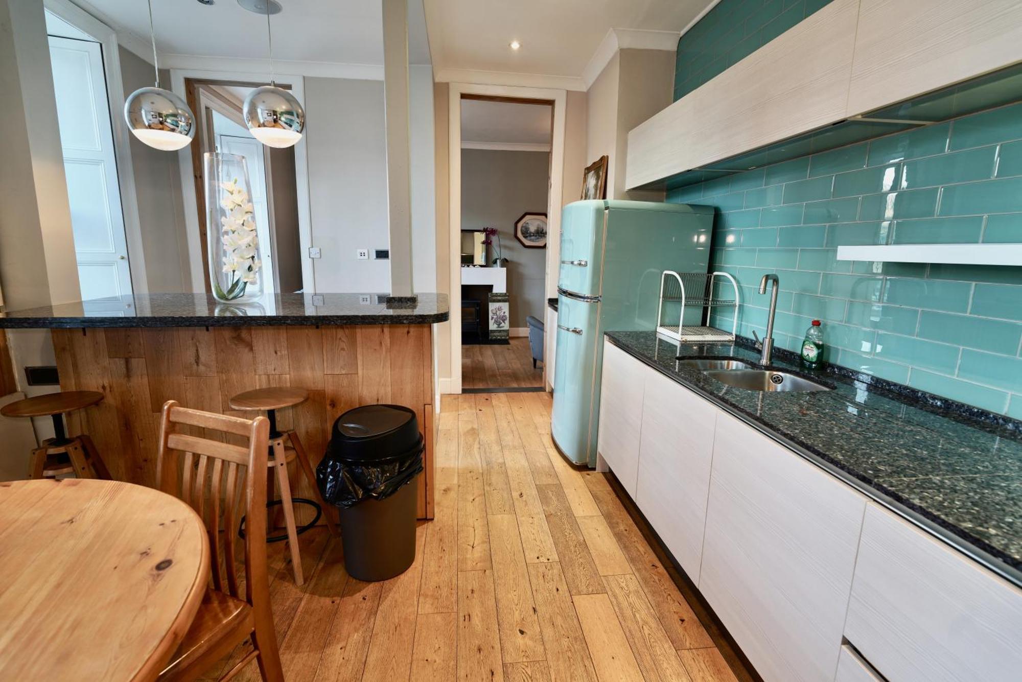 Spacious 2 Bed Apt Next To Royal Mile & Waverley EDI Exterior foto