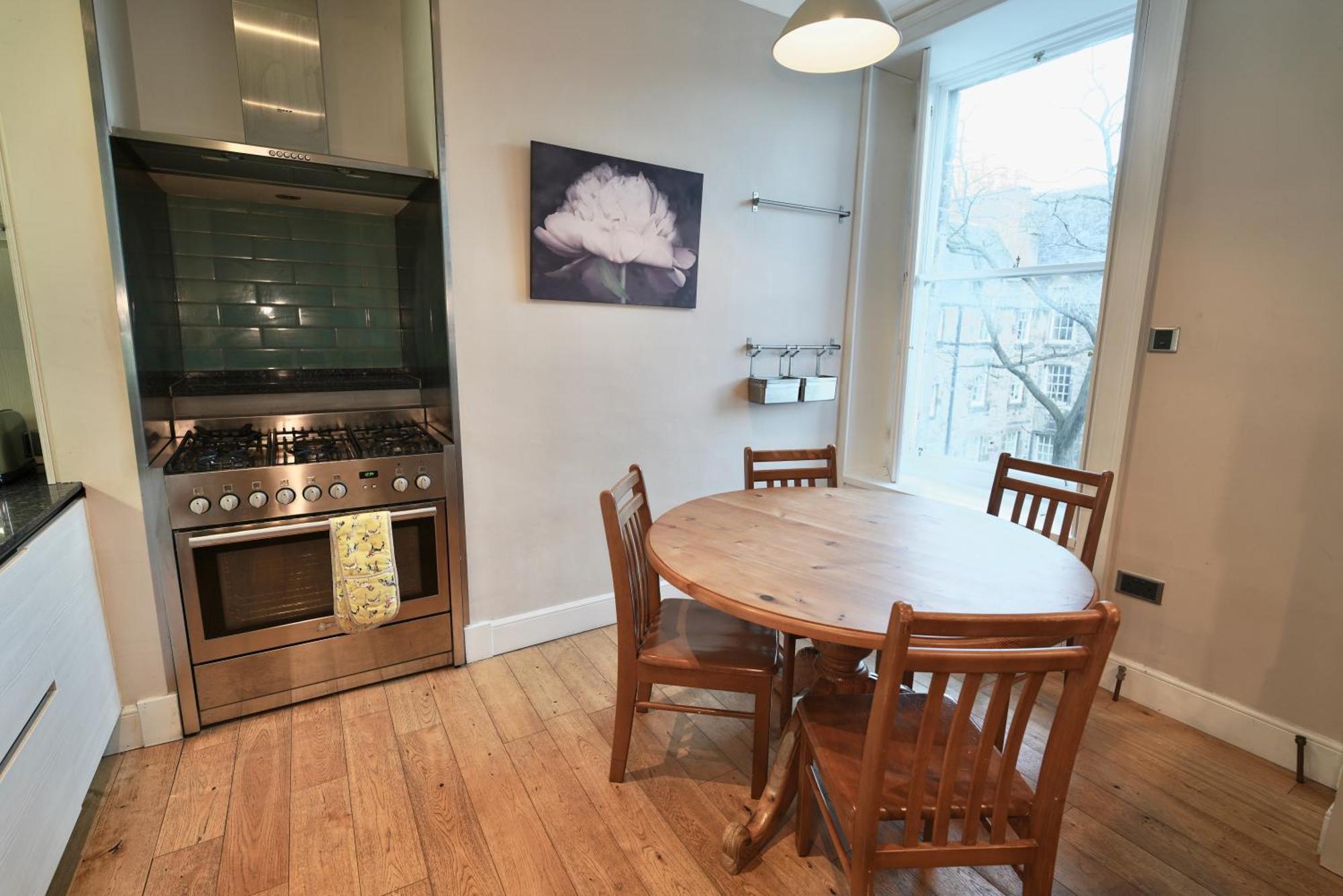 Spacious 2 Bed Apt Next To Royal Mile & Waverley EDI Exterior foto