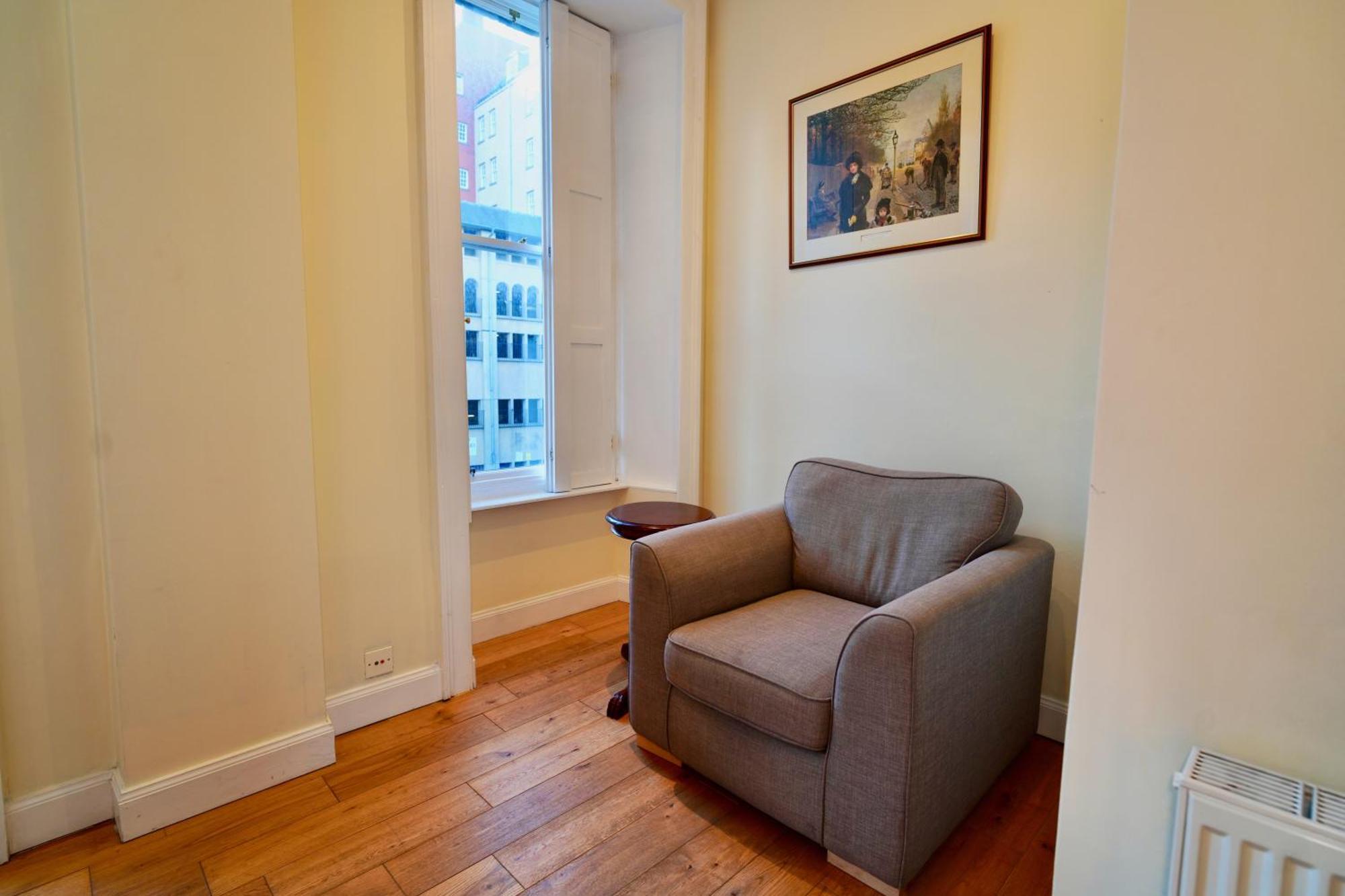 Spacious 2 Bed Apt Next To Royal Mile & Waverley EDI Exterior foto