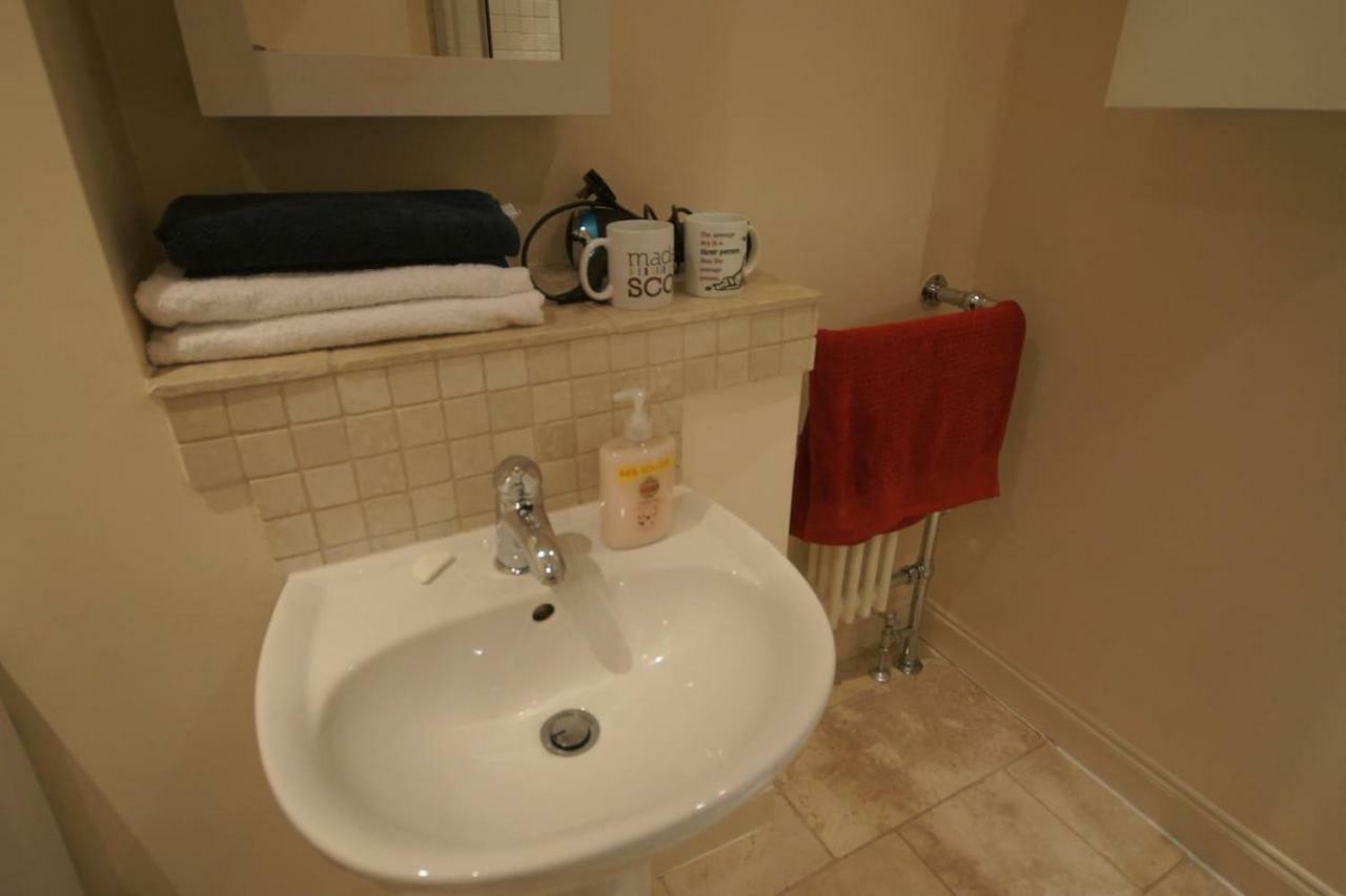 Spacious 2 Bed Apt Next To Royal Mile & Waverley EDI Exterior foto