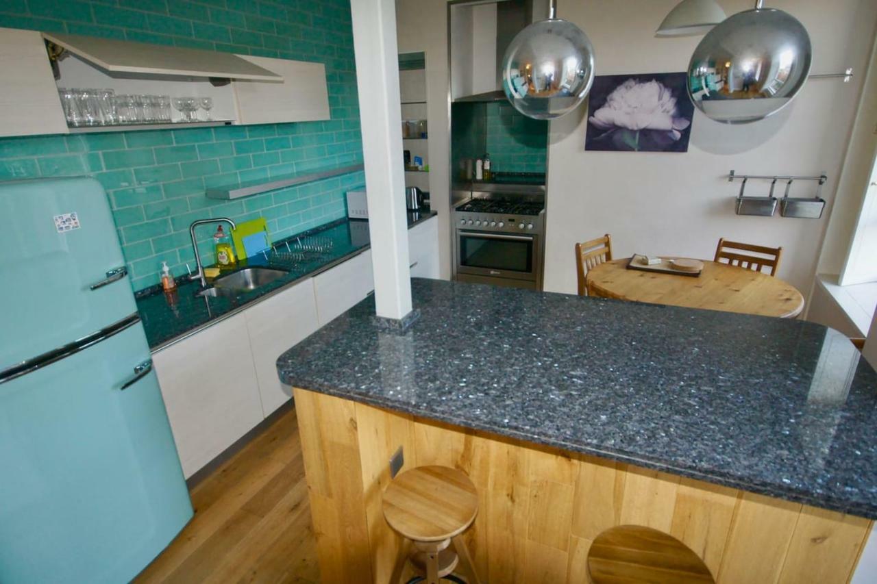 Spacious 2 Bed Apt Next To Royal Mile & Waverley EDI Exterior foto