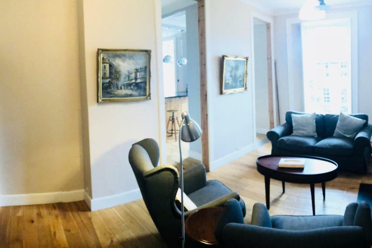 Spacious 2 Bed Apt Next To Royal Mile & Waverley EDI Exterior foto