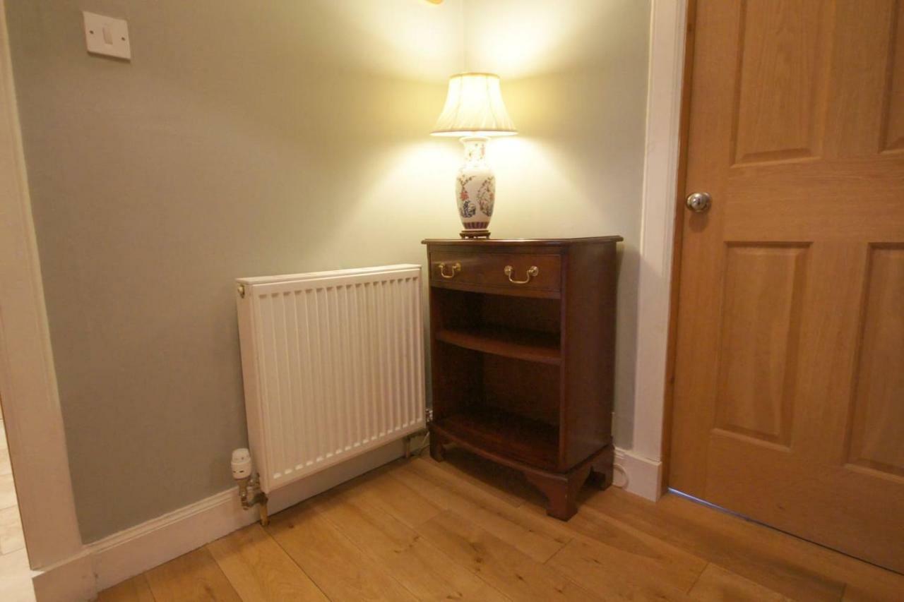 Spacious 2 Bed Apt Next To Royal Mile & Waverley EDI Exterior foto